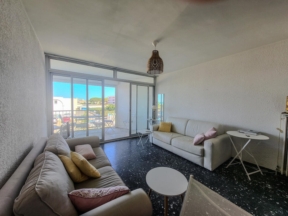 DUPLEX P3 VUE MER AVEC PLACE DE PARKING.