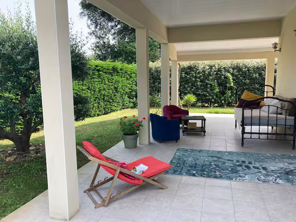 Vente Maison MOLIETS ET MAA : Villa plain pied récente P5 4 chambres avec terrain pisicinable Moliets et maa