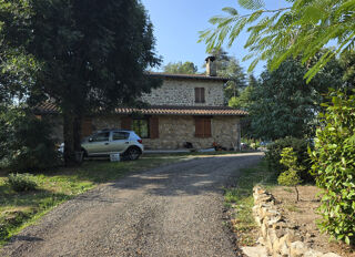  Propriété/château à vendre 6 pièces 136 m²