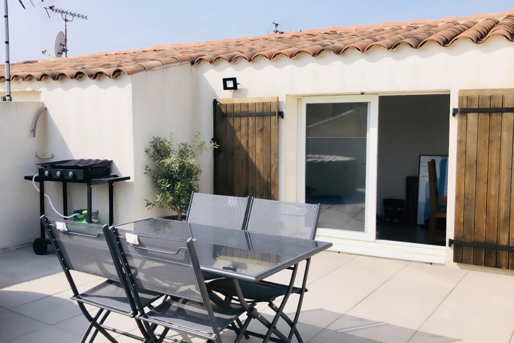 Appartement avec terrasse et garage à Vauvert