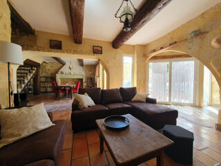  Maison  vendre 10 pices 270 m