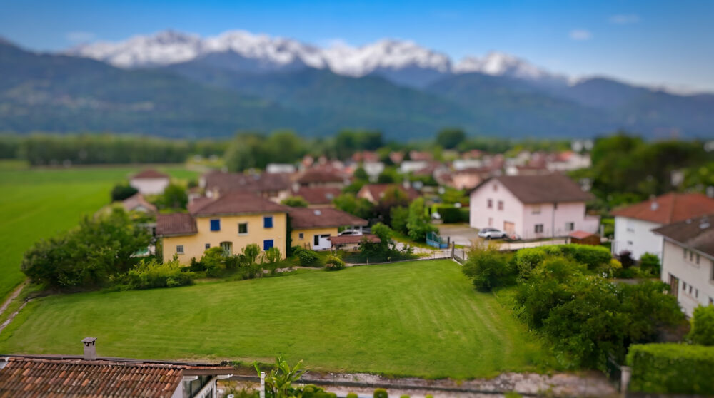Vente Terrain DPT (38) - A VENDRE - Terrain 468m2 - viabilisé - CROLLES Crolles