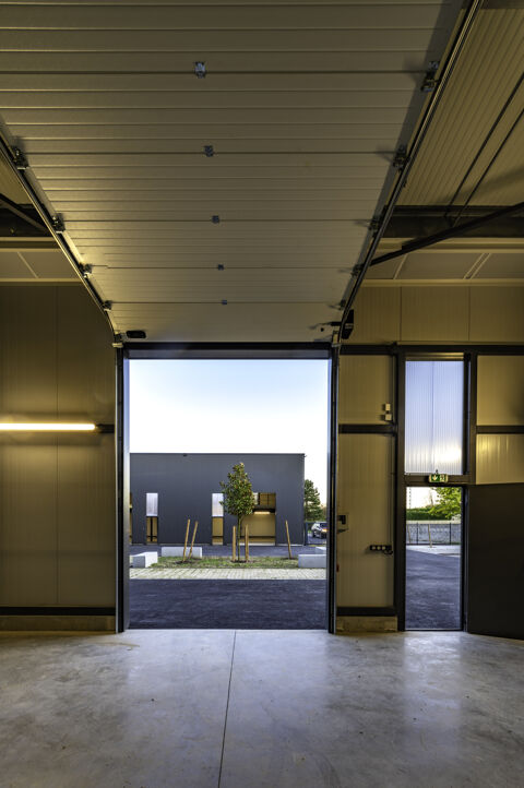 Dpt (31) Haute Garonne - Locaux Industriels &agrave; louer 433m2 3250 31450 Deyme