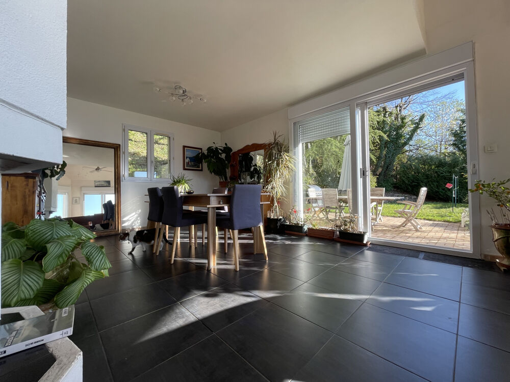 Isère (38) - Venon - Maison T8 ( vue panoramique) ) 254 m2 avec piscine