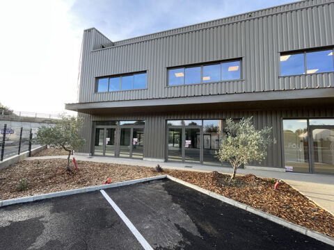 &Agrave; LOUER   SURFACES PROFESSIONNELLES MODULABLES DE 30 m2 &Agrave; 260 m2 510 84250 Le thor