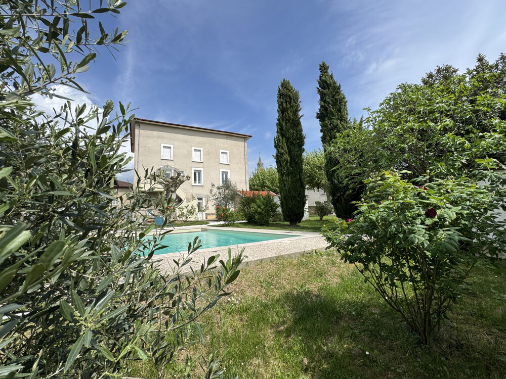 Demeure de caractère T7 rénovée avec piscine
