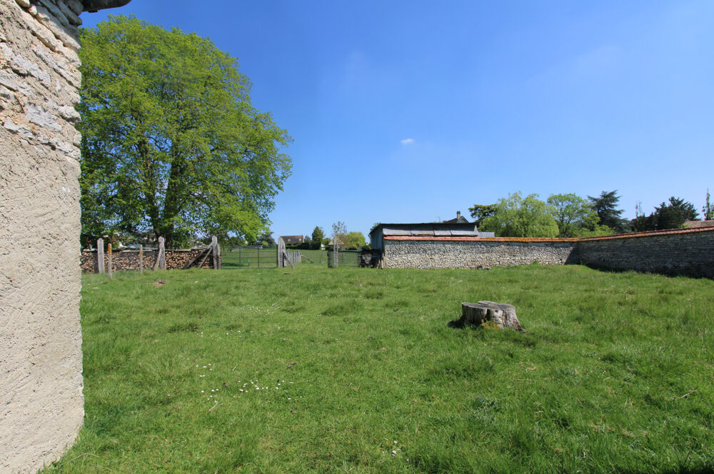 Dpt Eure (27) à vendre proche Pacy sur Eure maison 132 m2 sur terrain de 10600 m2