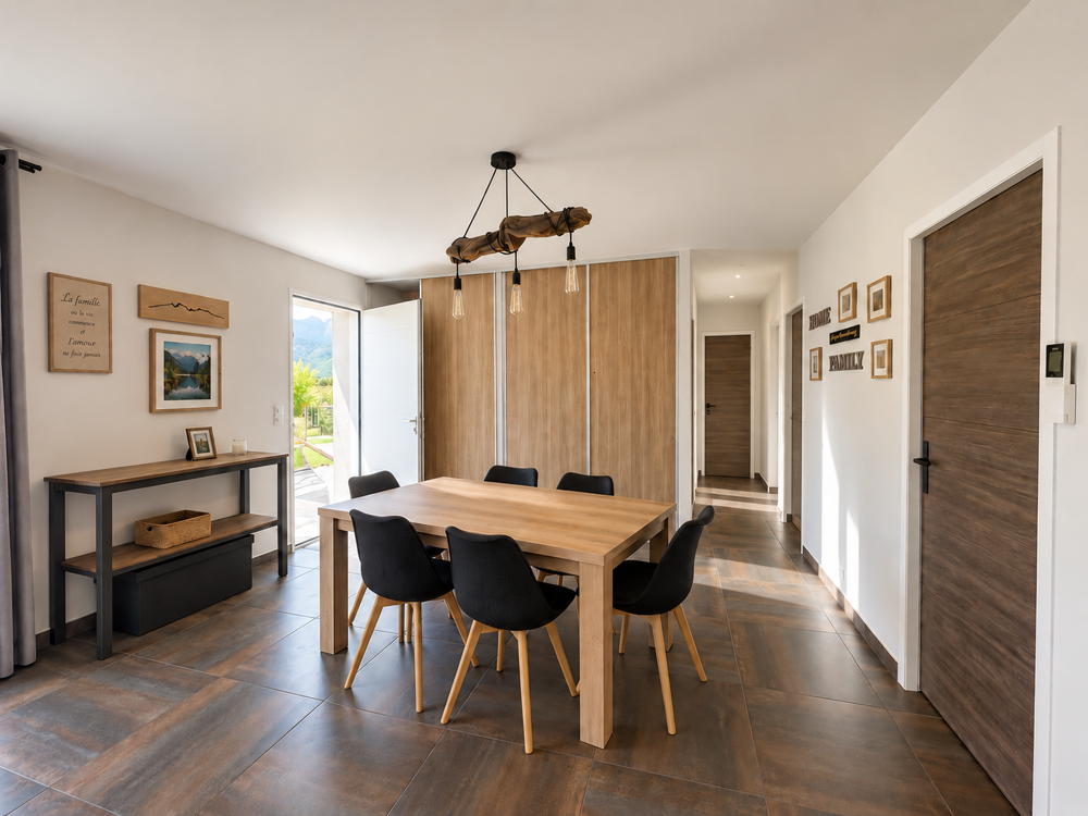 Villa 4 chambres + garage Secteur Ghisonaccia Centre