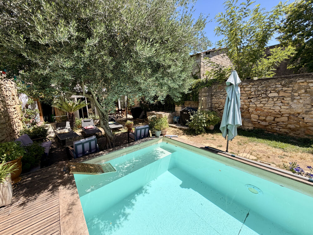 Vente Maison Vergèze 150 m de la gare , en exclusivité Maison de village de 136 m2 hab 5 chambres , 2 parking piscine Vergeze