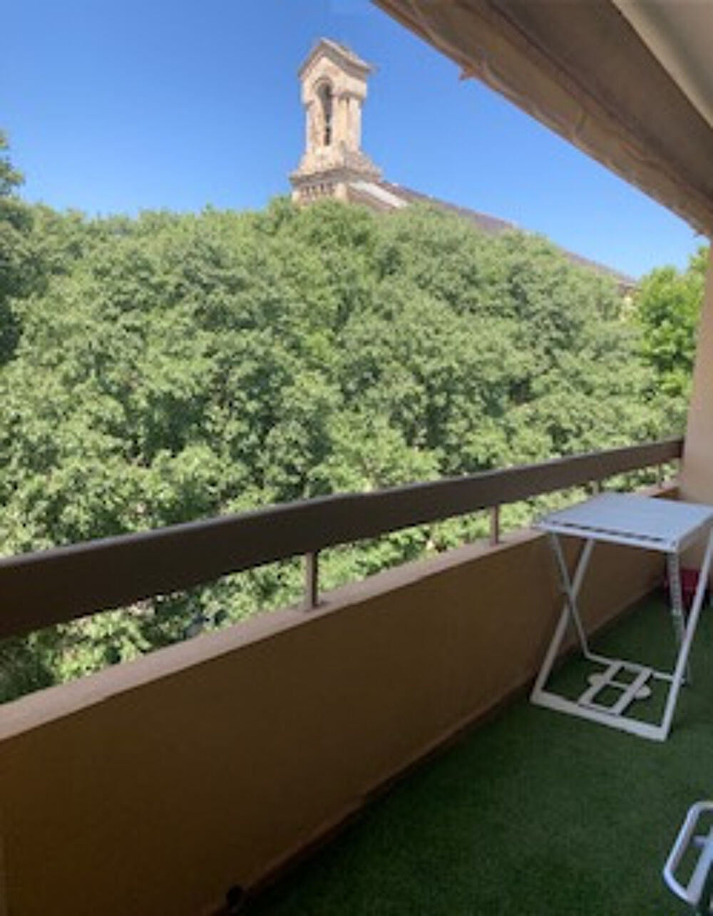 Location Appartement (30) NIMES - APPARTEMENT EN LOCATION avec TERRASSE Nimes
