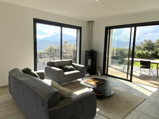  Maison  vendre 5 pices 161 m