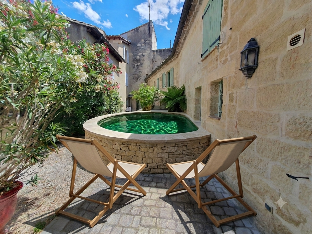 A Vendre GARD (30) - Maison avec cour au coeur d'Uzès