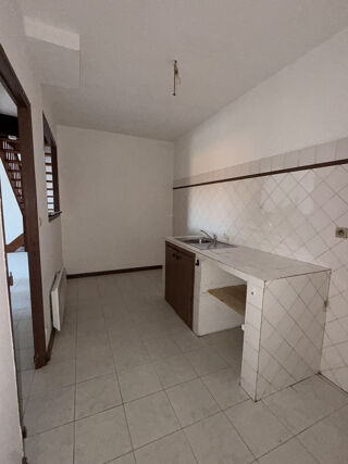  Appartement à louer 3 pièces 88 m²