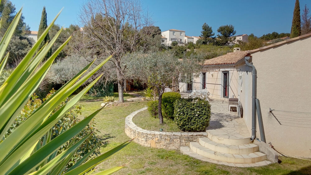 Vente Maison CABRIERES - VILLA PLAIN-PIED, CLIMATISEE, 4 CHAMBRES DONT 1 SUITE, AVEC PISCINE, GARAGE, CAR PORT. Cabrieres