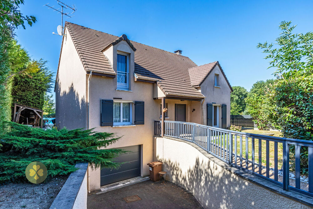 Vente Maison MAISON INDIVIDUELLE 156 m2  AVEC PISCINE + SOUS-SOL TOTAL Montfort l amaury