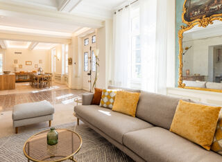  Propri�t�/ch�teau � vendre 11 pi�ces 320 m�