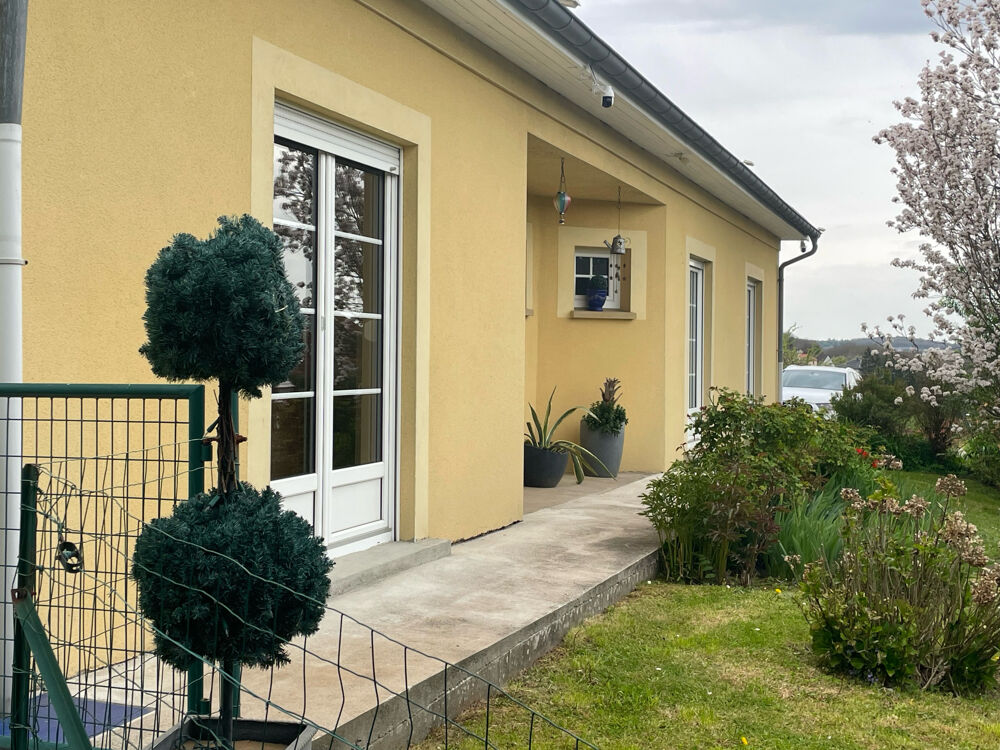 VILLA INDIVIDUELLE de plein pieds + Combles aménagées.