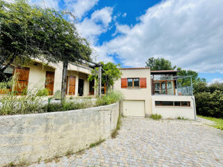  Maison � vendre 4 pi�ces 225 m�