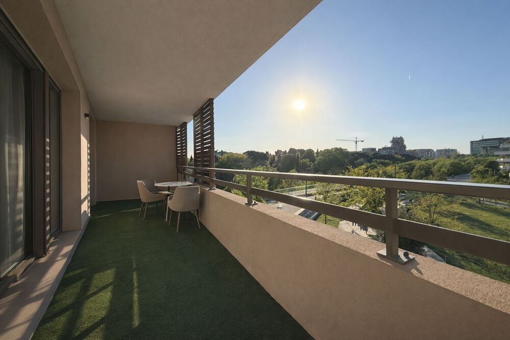 Dépt Hérault (34), à vendre MONTPELLIER Port marianne Appartement t4 de 89m2 terrasse et parking.