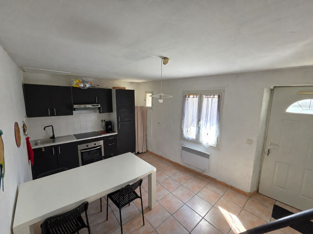 Dépt Hérault (34) - A vendre à ASSAS maison de village de 44m2 en R+2 proche commodités