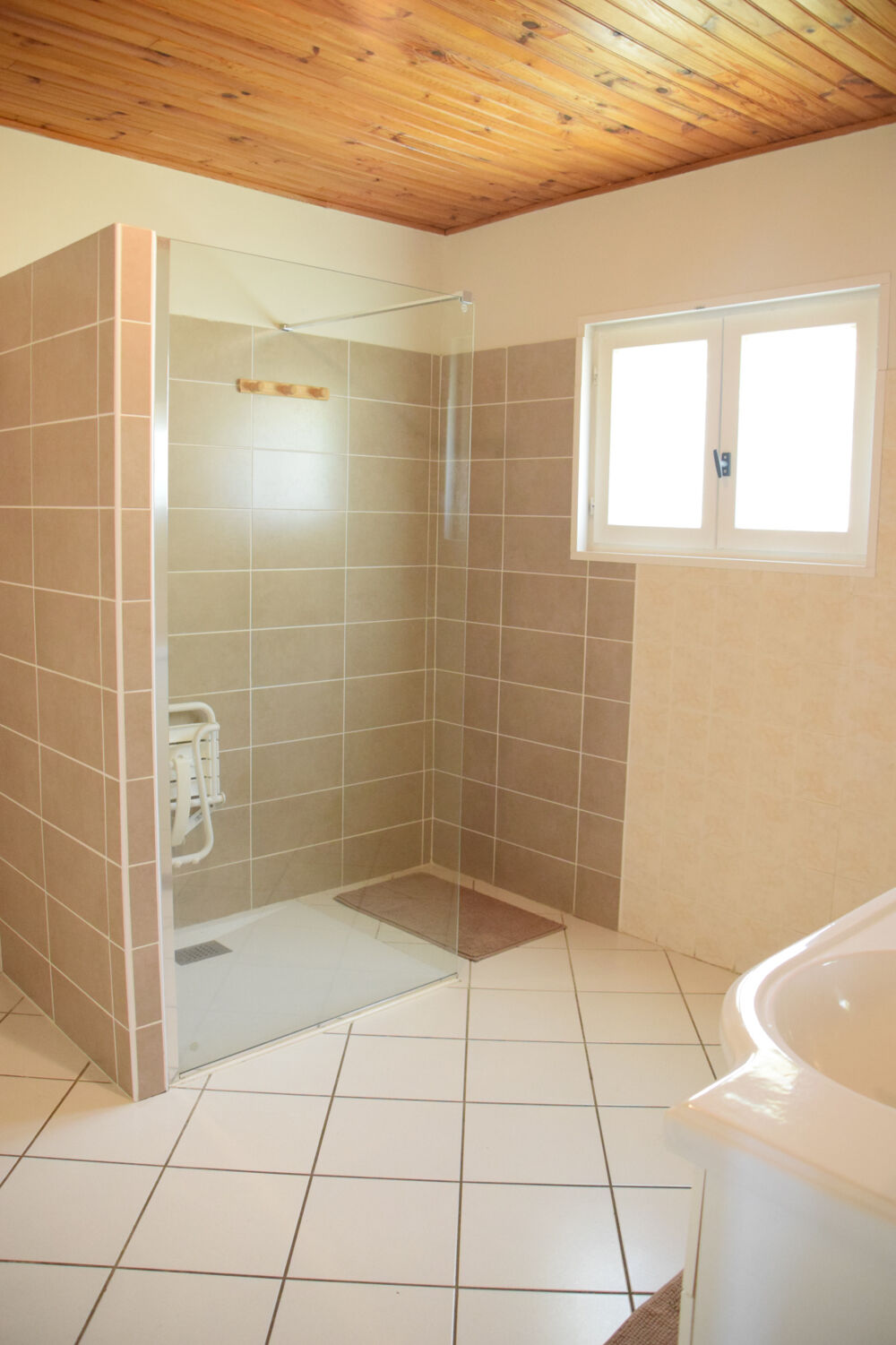Dépt. 07 - A VENDRE à COUCOURON - Maison de 110 m2 - Parcelle de 877 m2