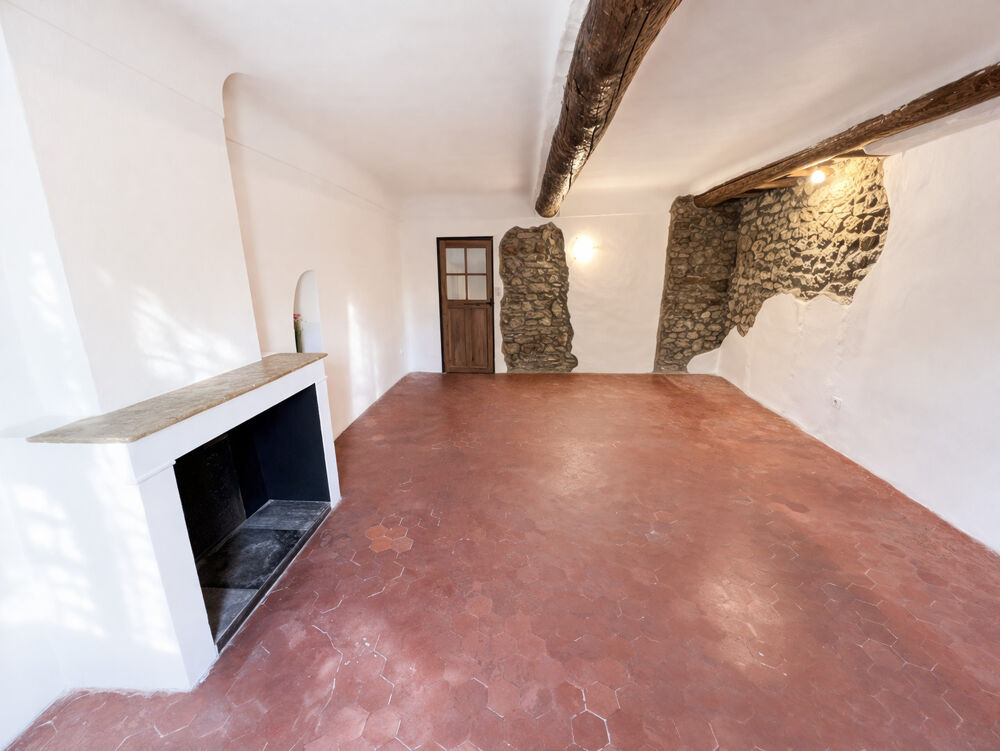 Villa de 117m2 avec grand cour et balcon à acheter 199000 € à Apt