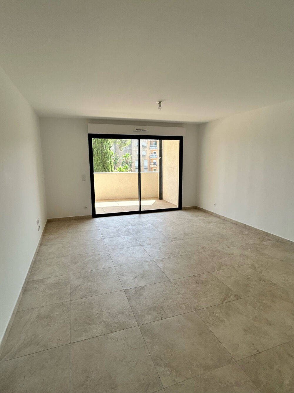 Appartement 3 pièces 61 m² · à Ajaccio · 61 m² · 275 000 €