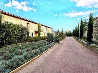  Propri�t�/ch�teau � vendre 8 pi�ces 590 m�