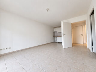 Vente Appartement A VENDRE DEPT 30 (GARD) GENERAC APPART T2 AVEC JARDINET ET PLACE DE PARKING Generac