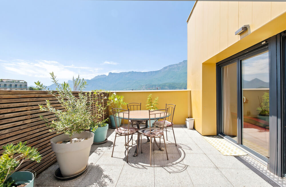 Isère (38) - A Vendre ÉCHIROLLES - Appartement T3 64 m2 - Terrasse 19m2 - Garage - Construction 2019