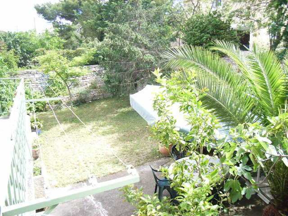 Maison de village avec jardin et Garage