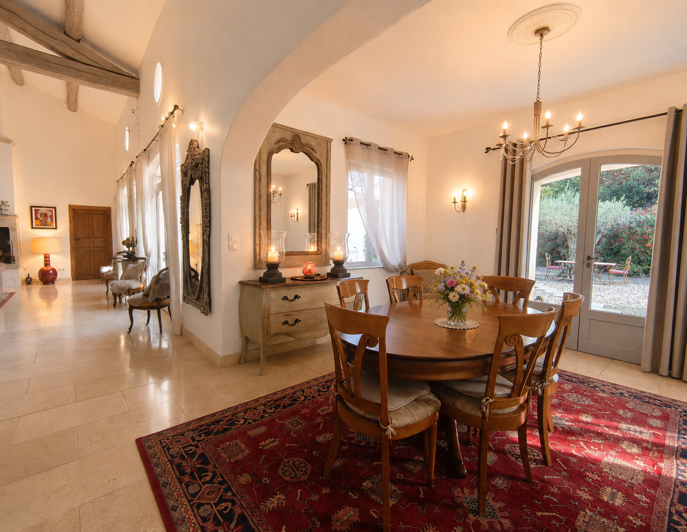 Vente Propriété/Château DPT (13) A la vente Propriété de charme en Provence avec piscine St remy de provence