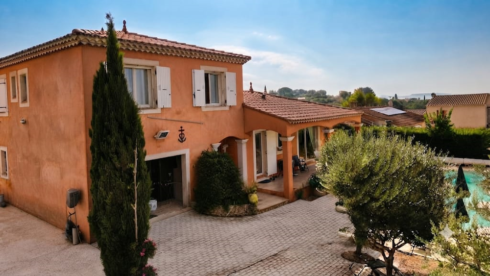 DPT (30) BEAUCAIRE VIILA 148M2 DE CHARME 5 CHAMBRES AVEC PISCINE
