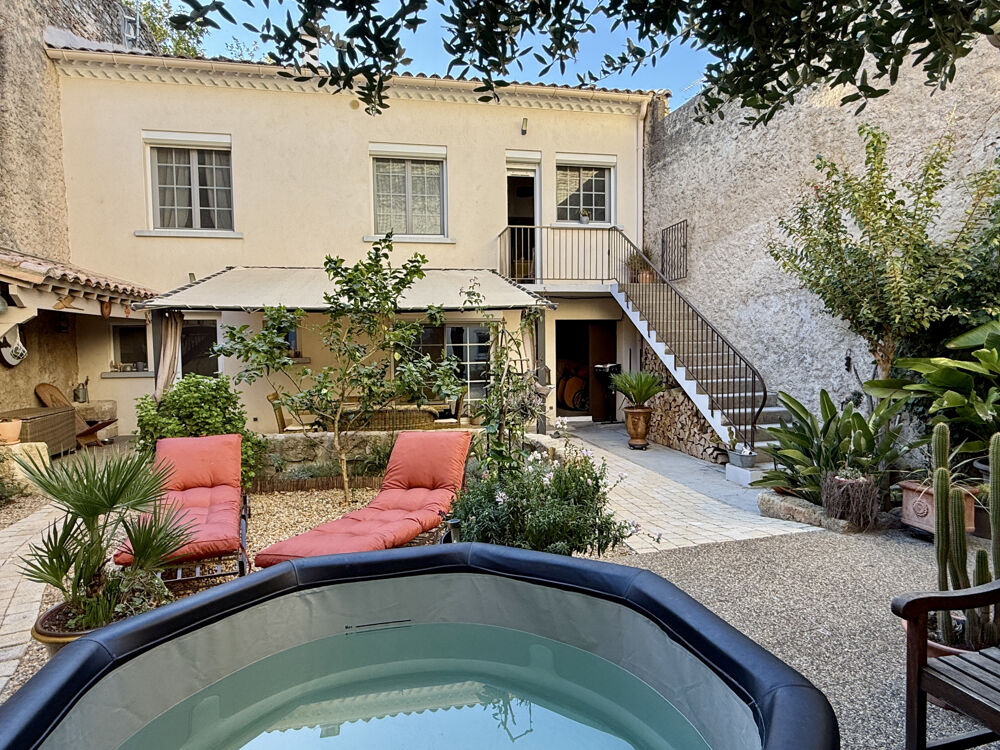 Belle maison de ville familiale avec jardin et garage