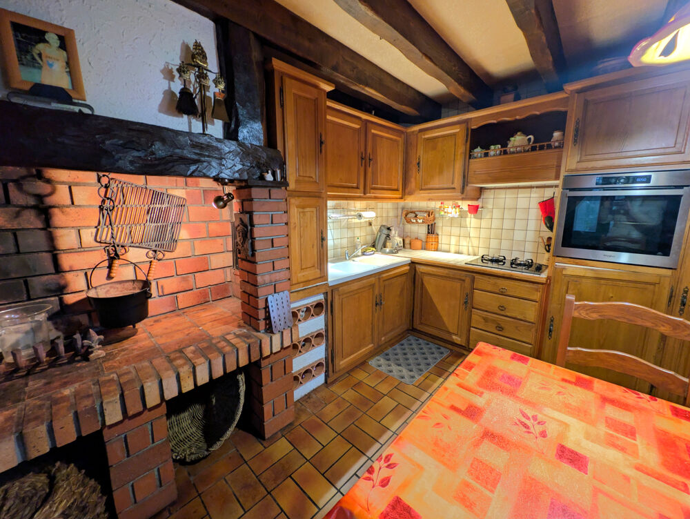 Dépt. 07 - A VENDRE à MONTPEZAT SOUS BAUZON - Maison de Village de 48 m2 - Parcelles de 1.180 m2