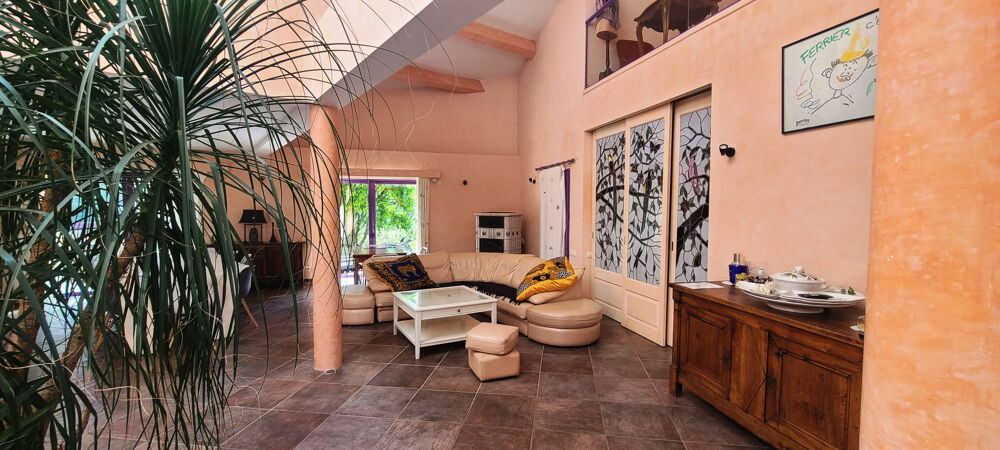  vendre  Proprit/chteau Nmes (30000)