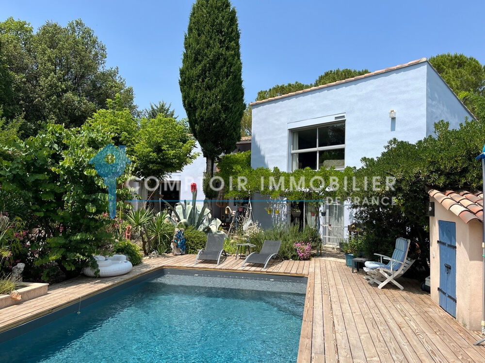 Vente Maison A Vendre GARD (30) - Villa d'architecte entirement rnove rcemment avec piscine et gte Uzes