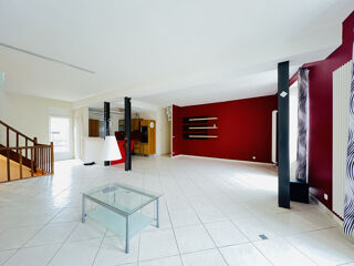  Maison � vendre 7 pi�ces 215 m�