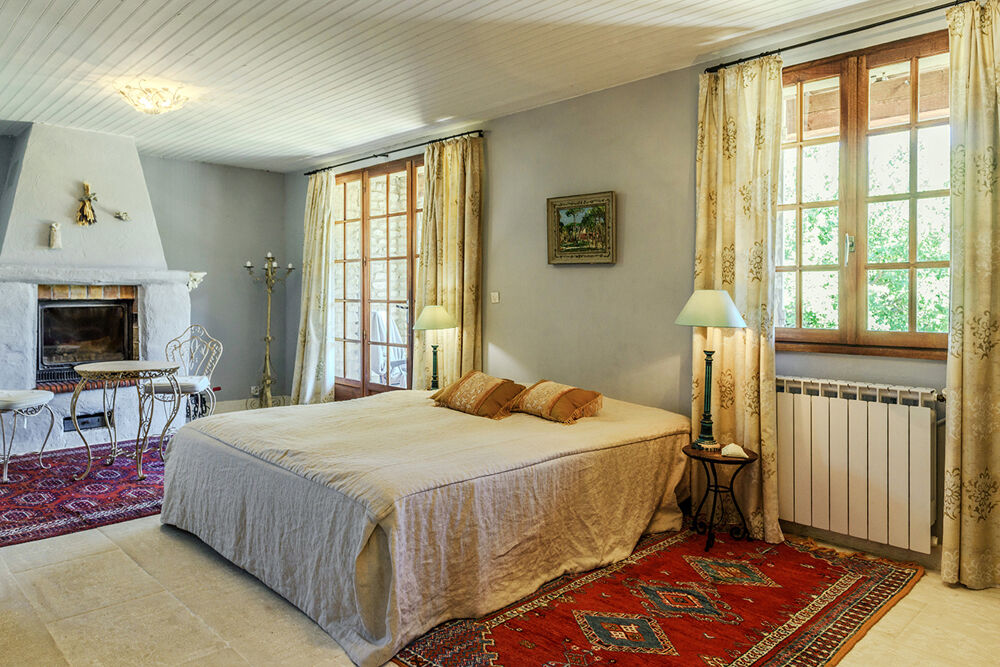 BELLE PROPRIÉTÉ AVEC VUE