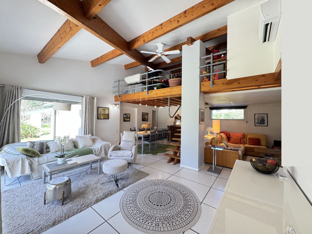 � vendre  Propri�t�/ch�teau Mont�lier (26120)