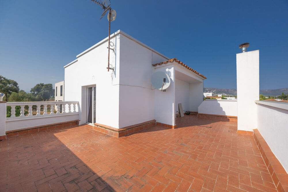Maison 4 pièces 282 m² · à Roses · 282 m² · 495 000 €