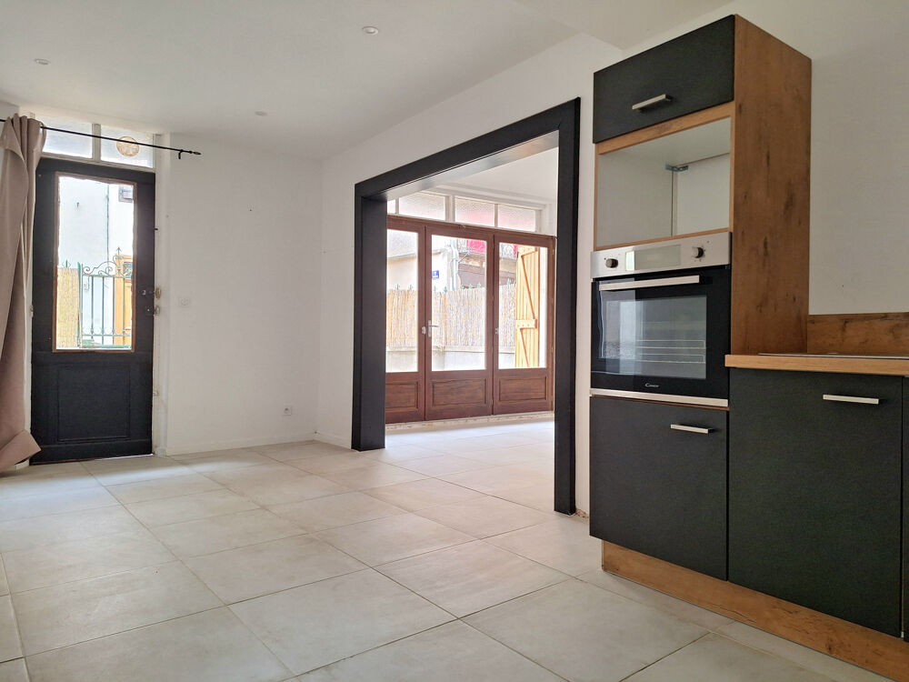 A vendre Dpt 81 Puylaurens centre : Maison de village 3 chambres avec terrasse