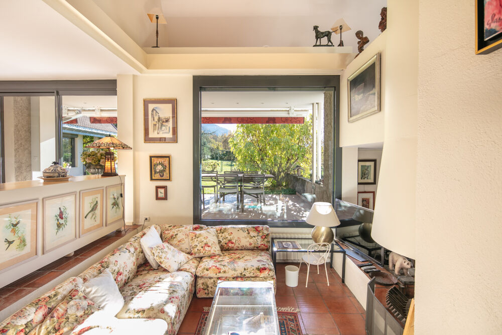 à vendre  Propriété/château Uriage (38410)
