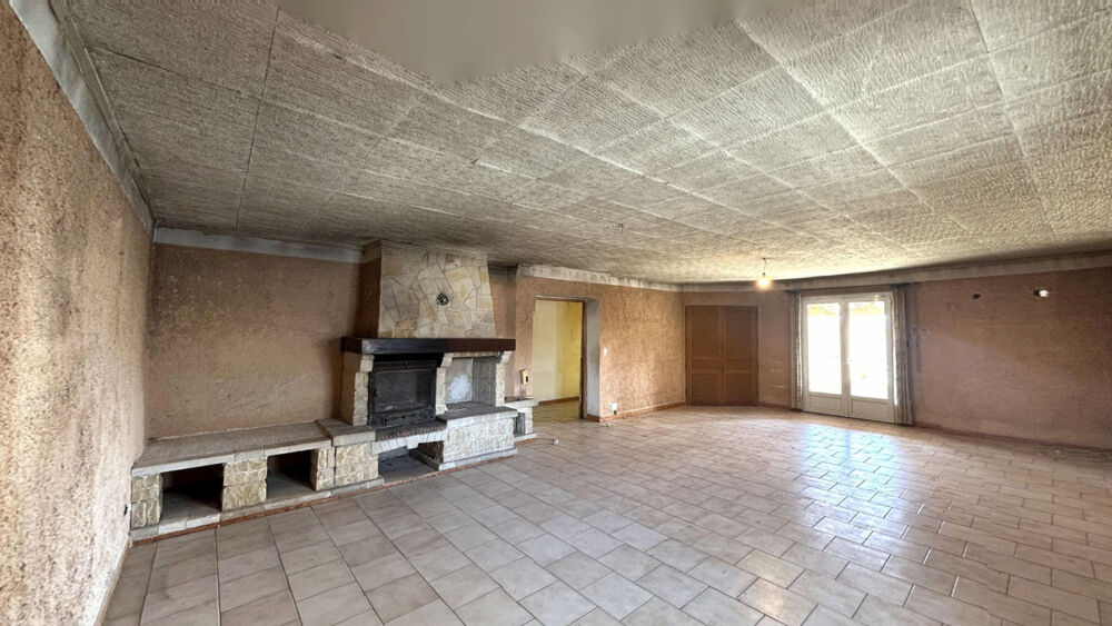 À VENDRE MAISON 200m2 AVEC T3 INDÉPENDANT À CARPENTRAS