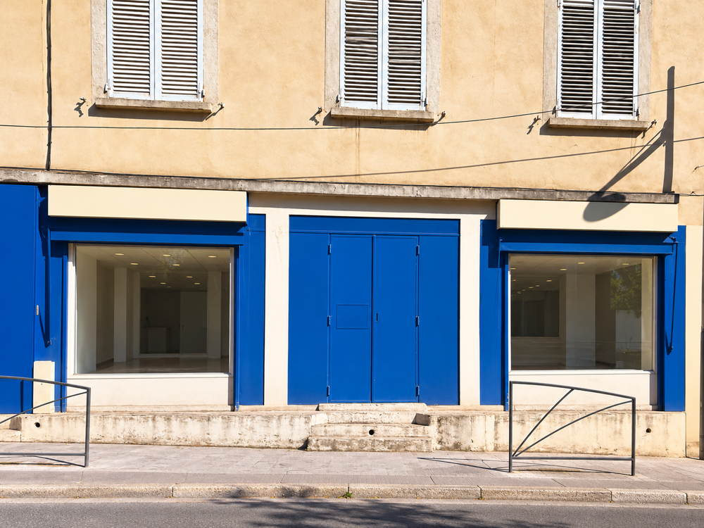   A VENDRE LOCAL / BUREAUX / LOFT CENTRE DE GHISONACCIA 