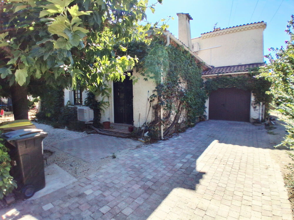 Dept 84 - Cavaillon - Maison d'environ 120 m2 sur 557 m2 avec garage