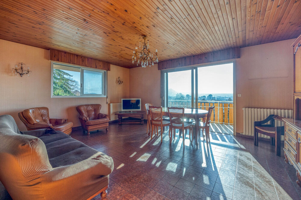 Dpt (74) - Annecy le Vieux- Maison Individuelle 268m2 - Terrain de 1200m2.