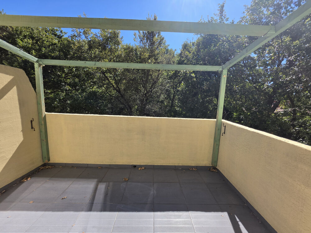 Dpt Hérault (34) Prades Le Lez, Appartement T2 de 47m2 avec terrasse, vue dégagée, expo sud, 2 stationnements