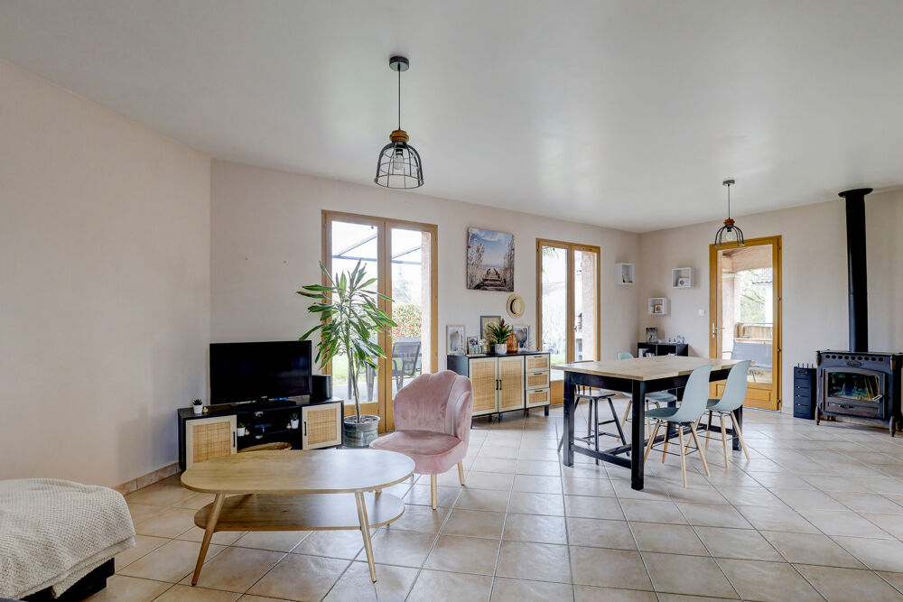 Vente Maison Maison familiale de 2006  4 chambres  Terrain 1082 m2  Aucun vis?à?vis St paul cap de joux