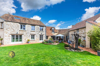  Maison  vendre 8 pices 300 m